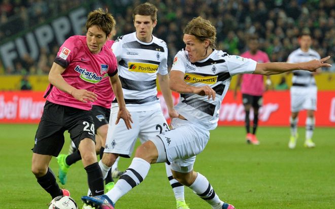 kaiyun 开云体育-转折点门兴格拉德巴赫远射贴柱，欧超杯加时末段攻防权衡，态度坚定，控场能力受关注