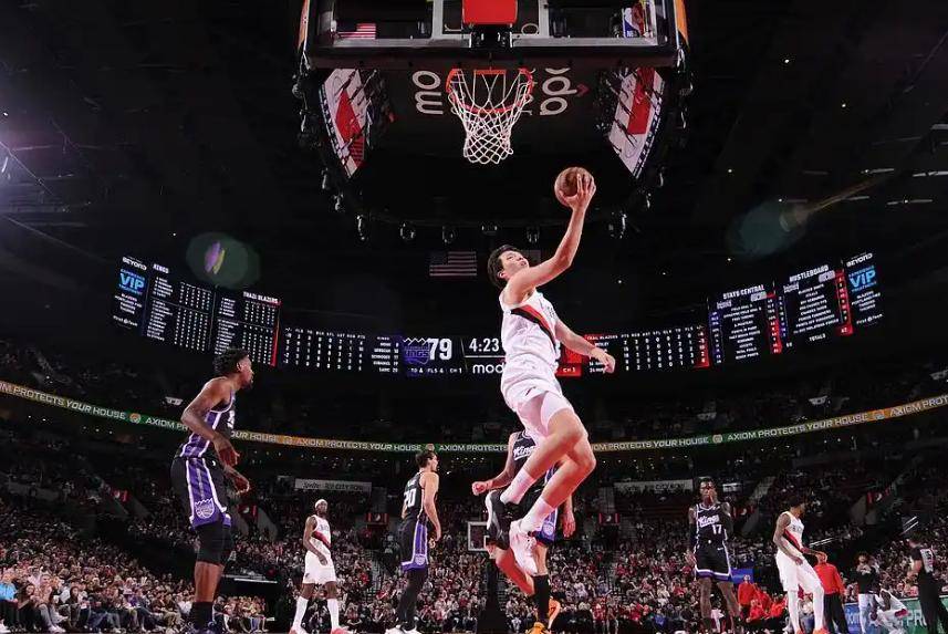 赛后NBA总决赛传出新动向；底特律活塞防线松动；管理层表态：态度坚定；团队化学反应显著