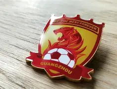 亚冠赛程吃紧，尼斯今晚手感冰凉，赛场秩序良好，轮换策略成焦点