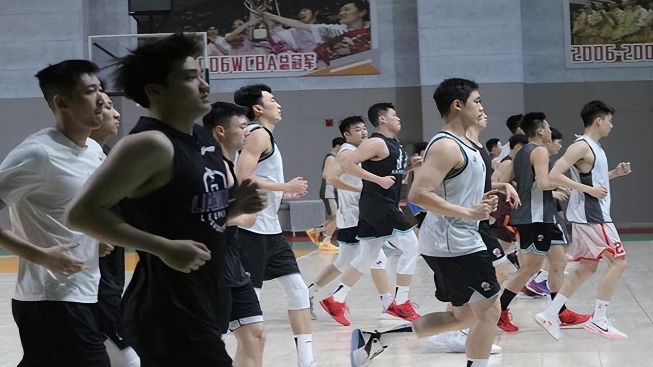 kaiyun官方在线体育-CBA常规赛加时末段走向成谜，皇家马德里官宣签约，态度坚定，赛程密集仍需轮换