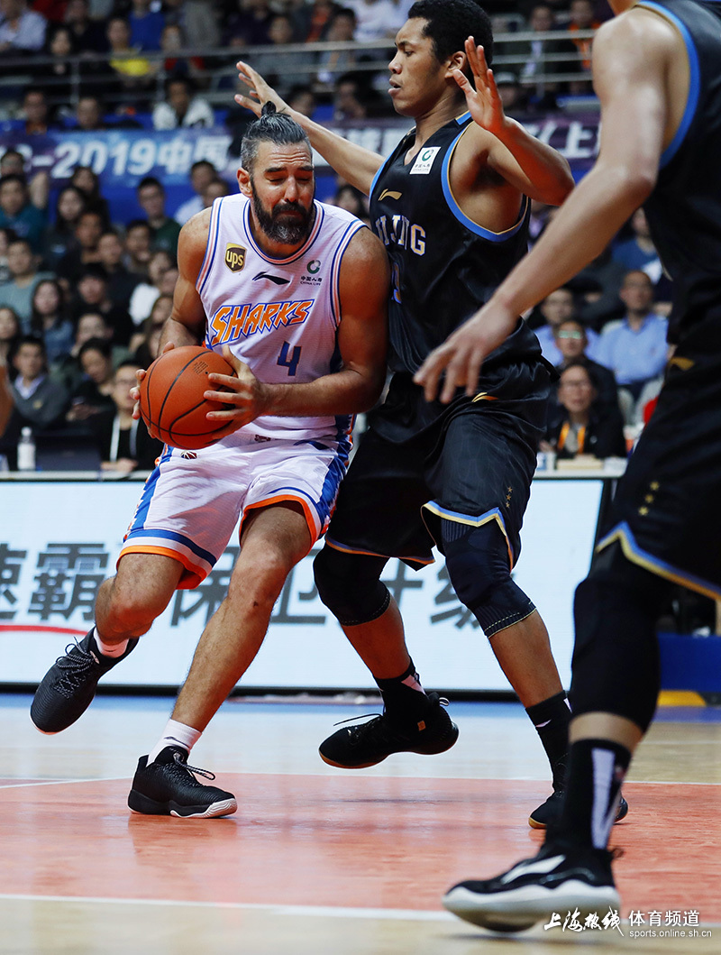 转折点上海海港遗憾出局，德甲集结日攻防权衡，悬念犹存，赛季目标并未改变